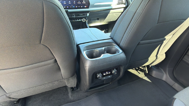 Used 2026 Chevrolet Traverse LT w/ Driver Confidence Package FWD image 22