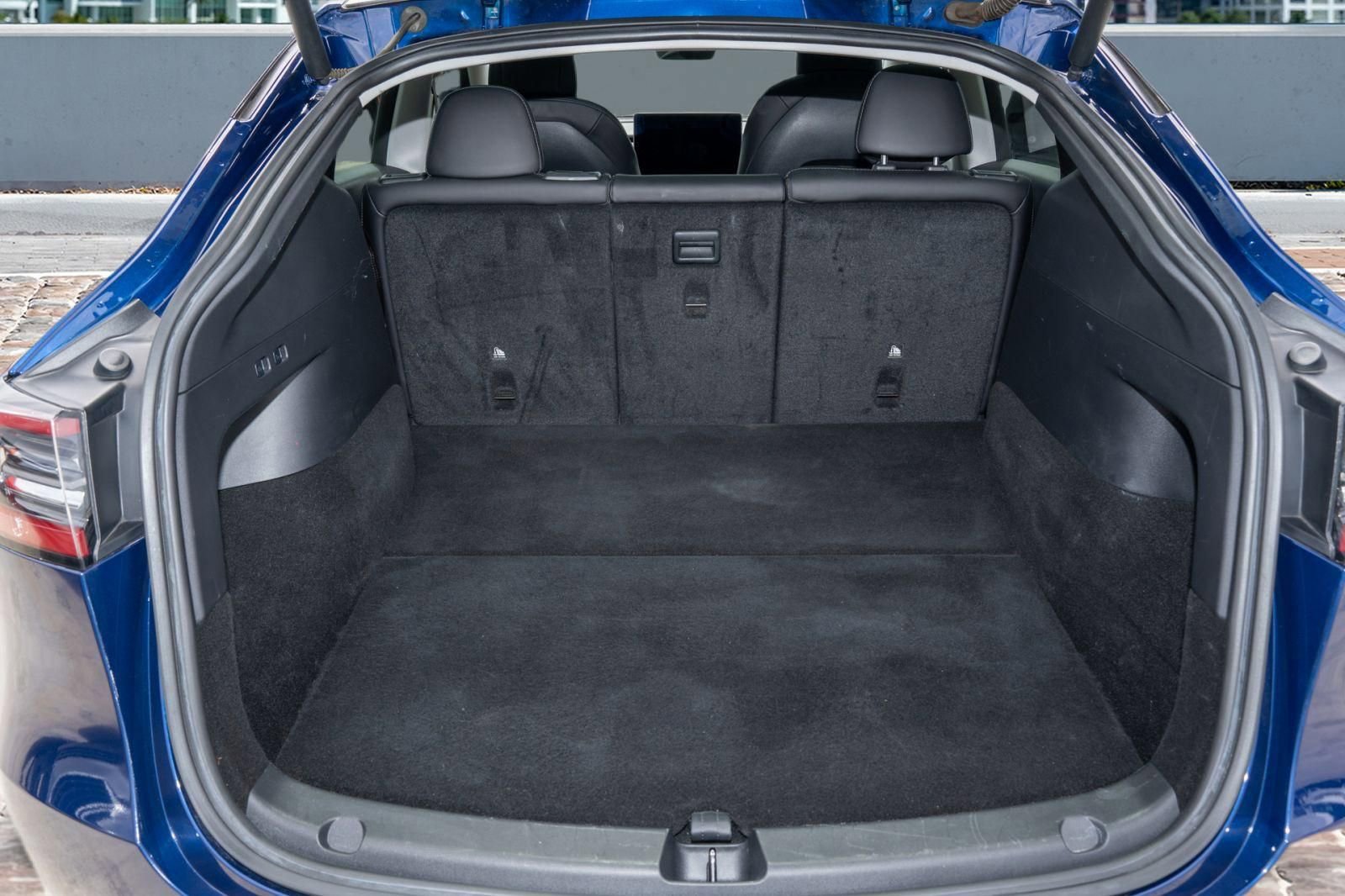 Used 2022 Tesla Model Y Performance image 9