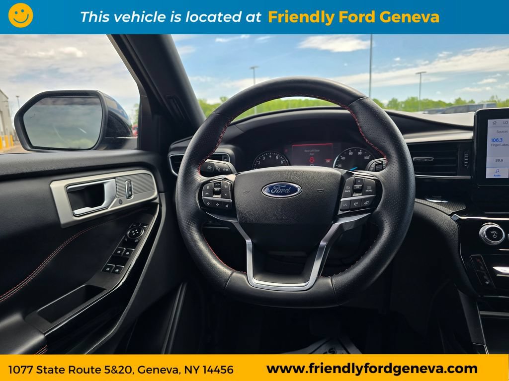 Used 2023 Ford Explorer ST-Line AWD/4WD image 16