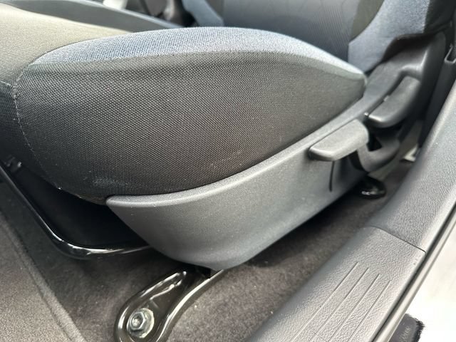 Used 2024 Nissan Versa SV FWD image 24