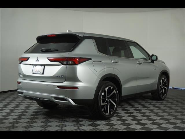 New 2025 Mitsubishi Outlander SE image 26