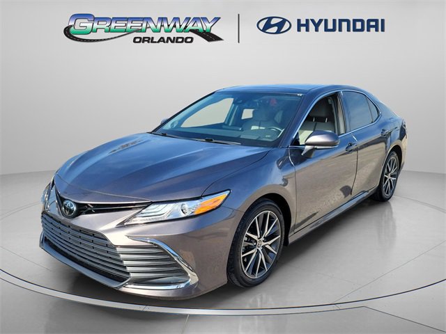 Used 2023 Toyota Camry XLE image 2