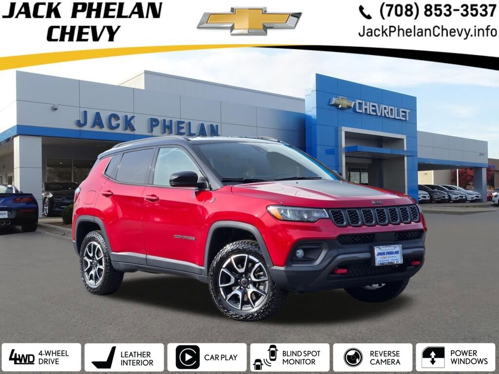 Used 2025 Jeep Compass Trailhawk image 1