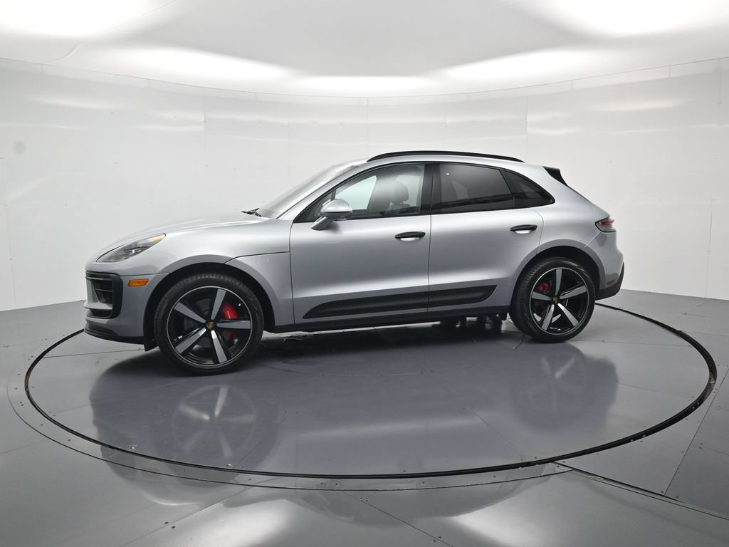 Used 2023 Porsche Macan S AWD/4WD image 2