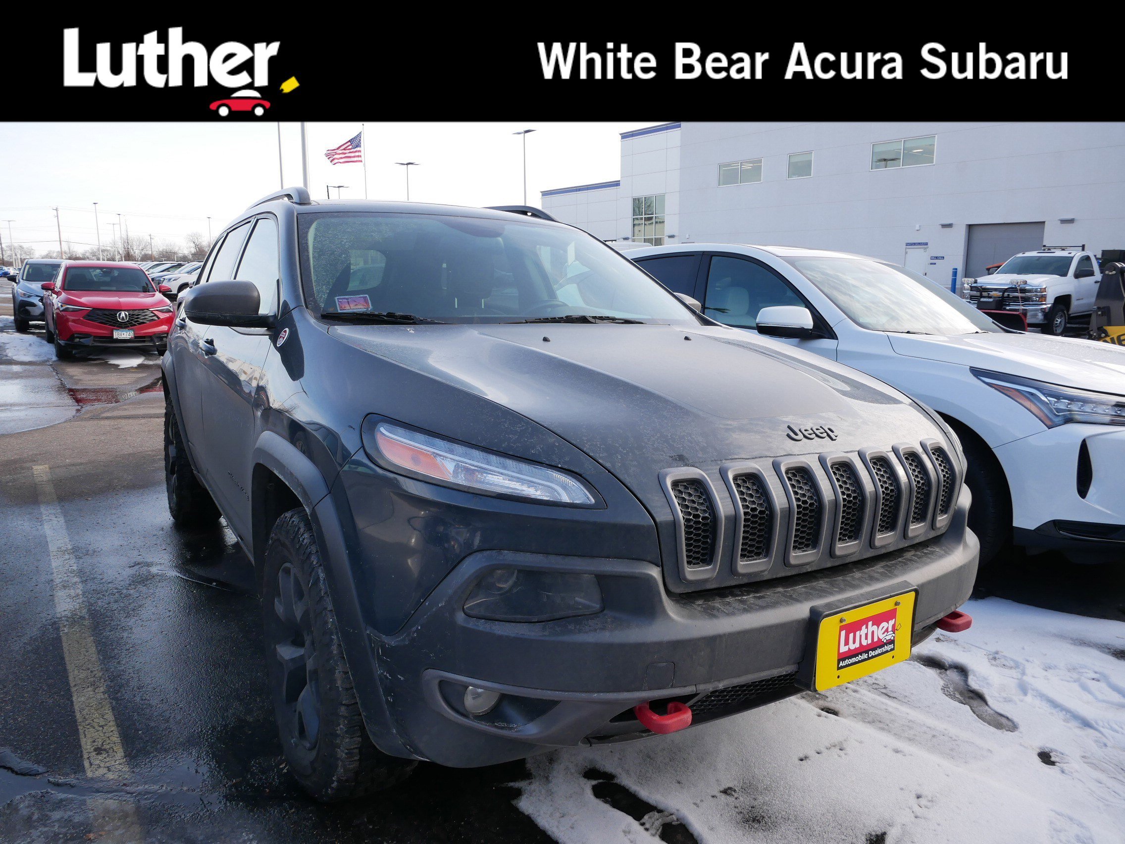 Used 2016 Jeep Cherokee Trailhawk w/ Comfort/Convenience Group image 1