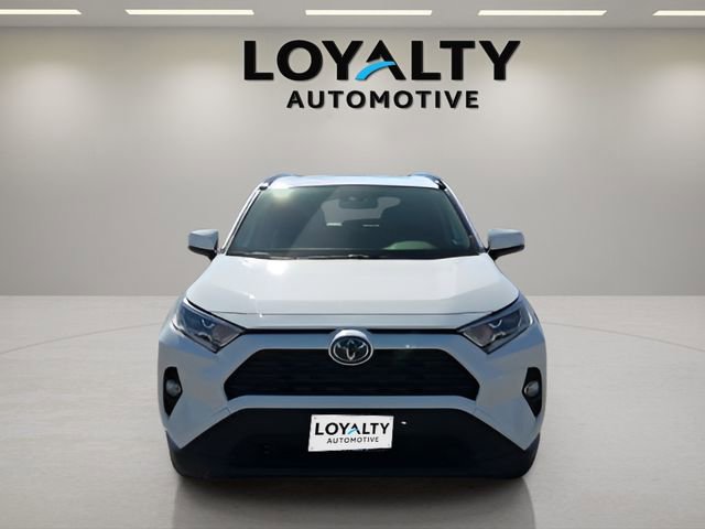 Used 2021 Toyota RAV4 XLE w/ Convenience Package image 8