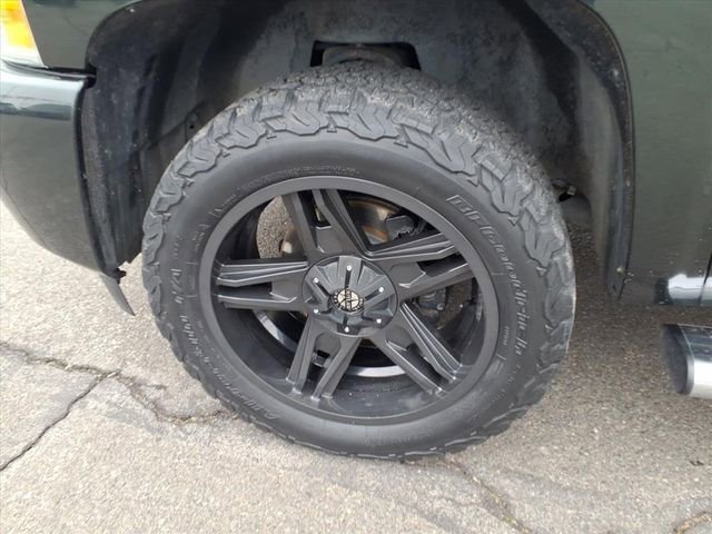 Used 2013 Chevrolet Silverado 1500 LTZ AWD/4WD image 9