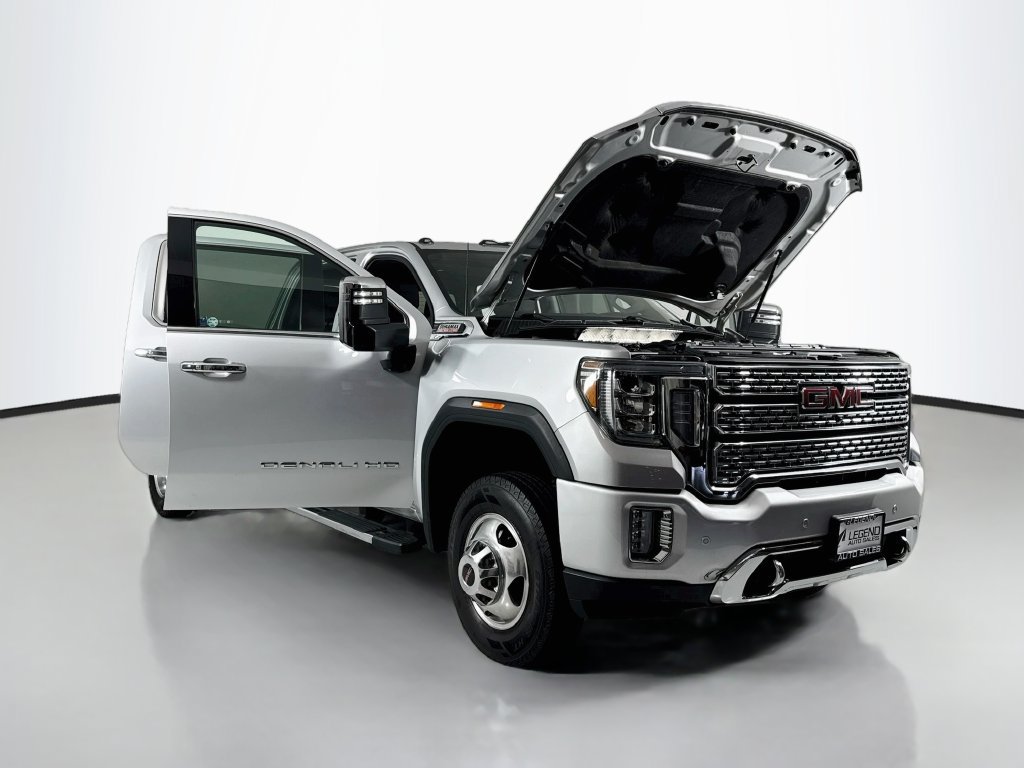 Used 2020 GMC Sierra 3500 Denali w/ Denali Ultimate Package AWD/4WD image 28