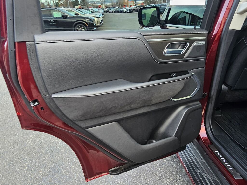 Used 2025 INFINITI QX80 Luxe AWD/4WD image 20