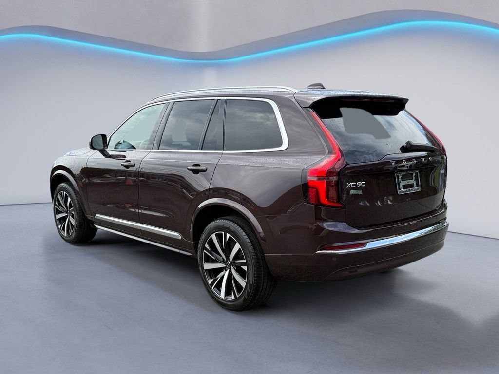 Certified 2025 Volvo XC90 B5 Core AWD/4WD image 5