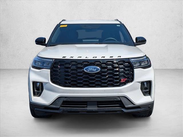 Certified 2025 Ford Explorer ST RWD video 3