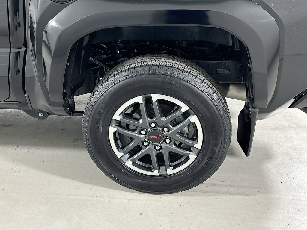Used 2024 Toyota Tacoma TRD Sport w/ TRD Sport Upgrade Package AWD/4WD image 26