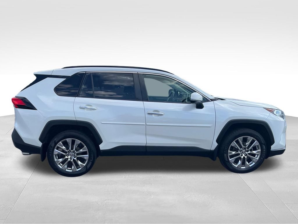 Used 2020 Toyota RAV4 Limited w/ Limited Grade Weather Package FWD image 6