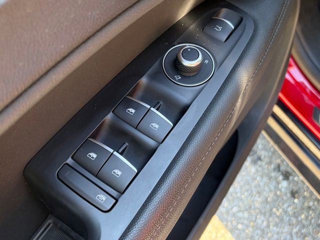 Used 2024 Alfa Romeo Stelvio AWD image 17