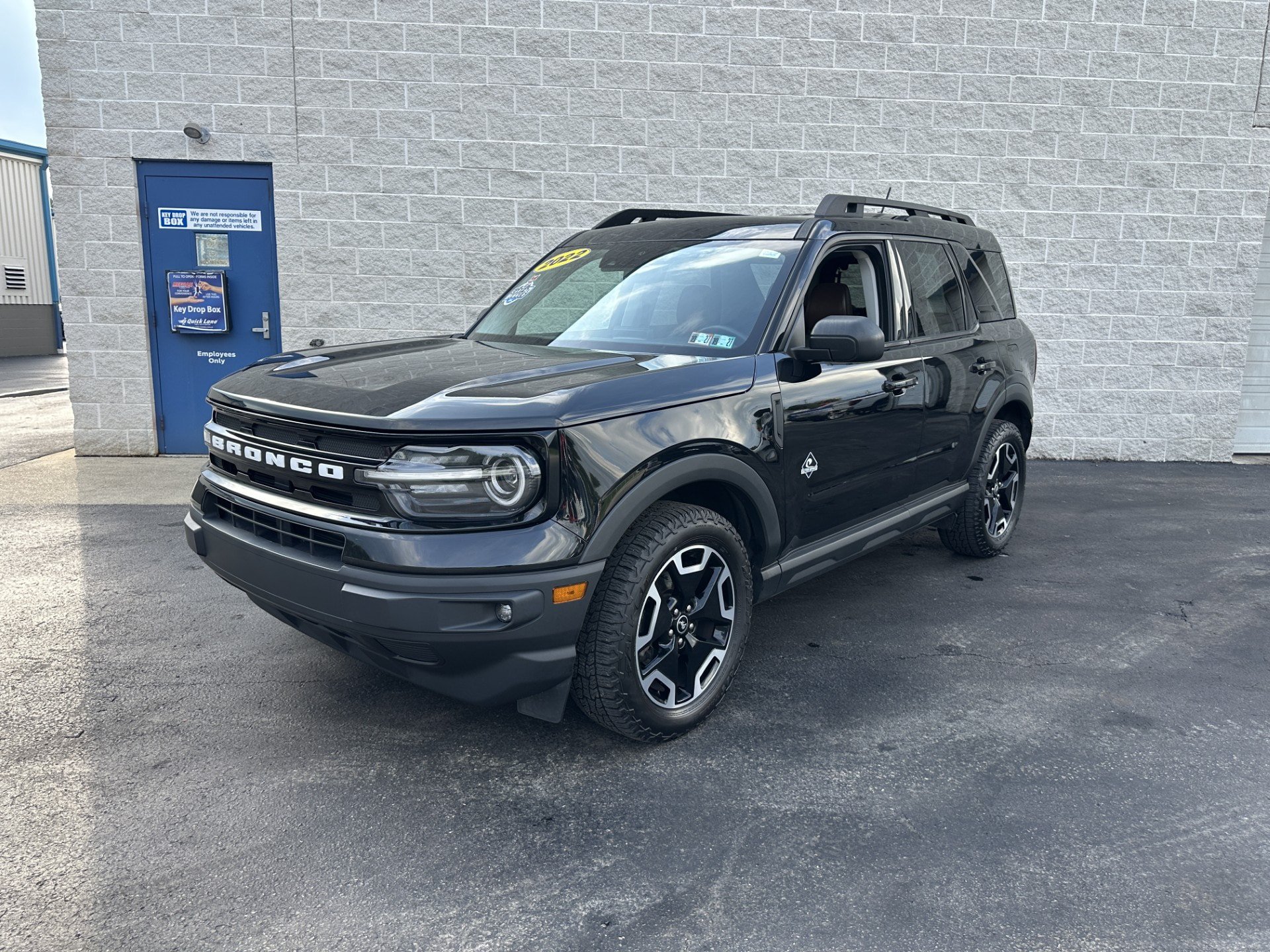 Certified 2022 Ford Bronco Sport Outer Banks AWD/4WD image 1