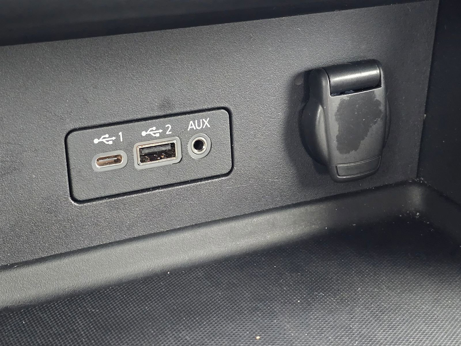 Used 2022 Nissan Sentra SV image 24