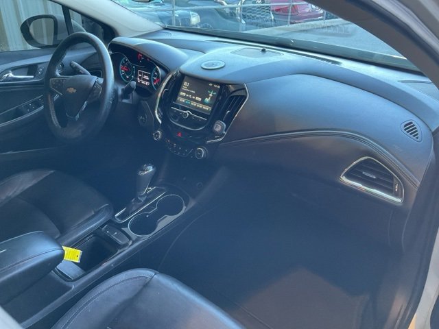 Used 2017 Chevrolet Cruze Premier image 21