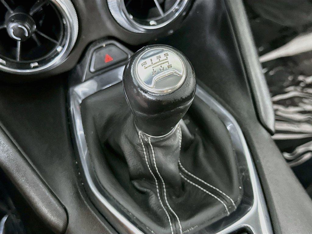 Used 2019 Chevrolet Camaro LT RWD image 32