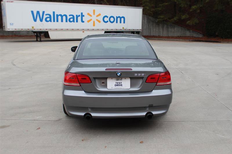 Used 2010 BMW 335i Convertible image 4