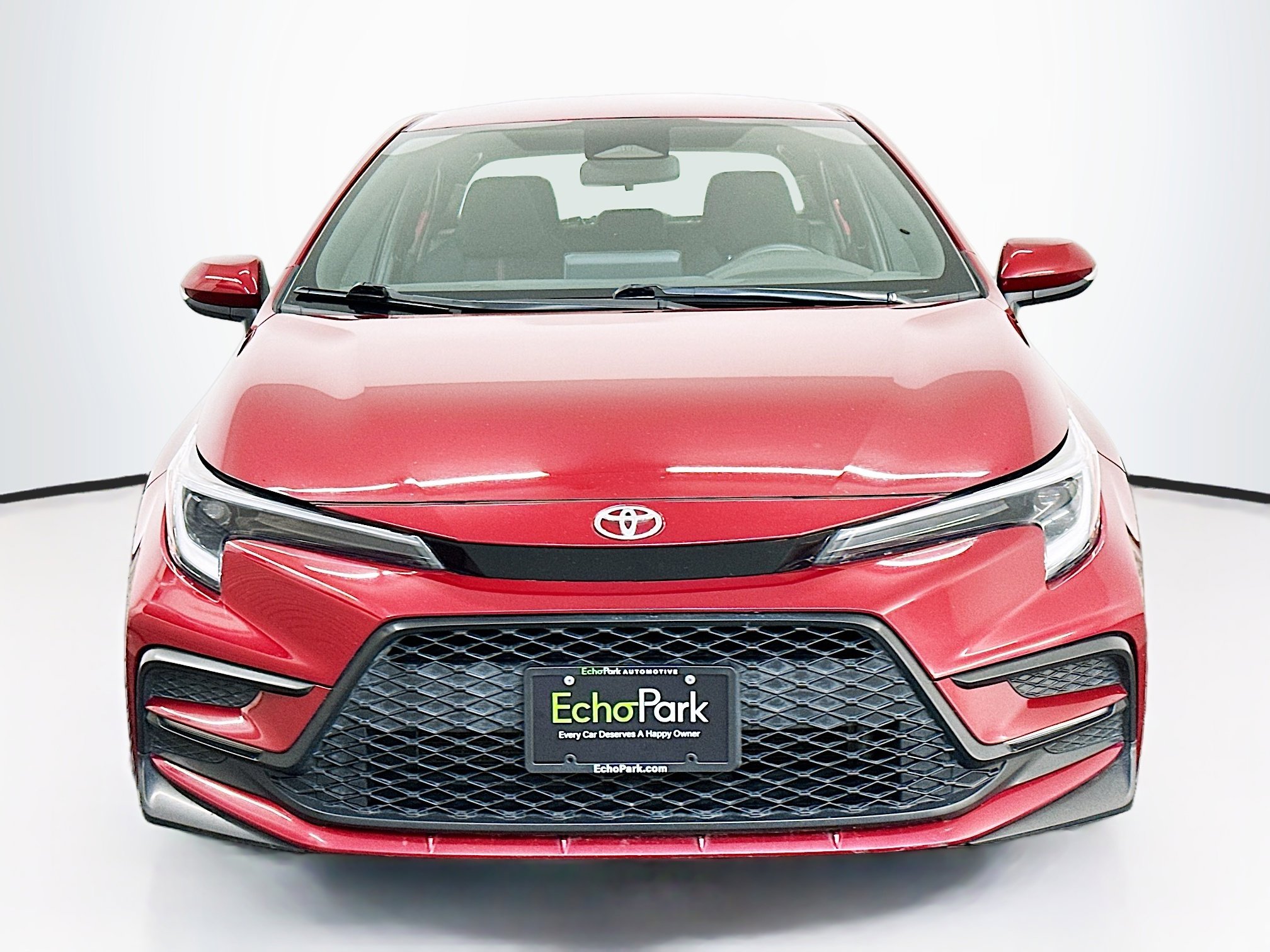 Used 2024 Toyota Corolla SE image 2