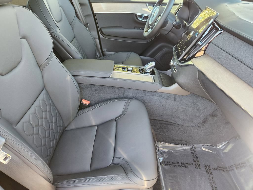 New 2026 Volvo XC90 B5 Core w/ Protection Package AWD/4WD image 19