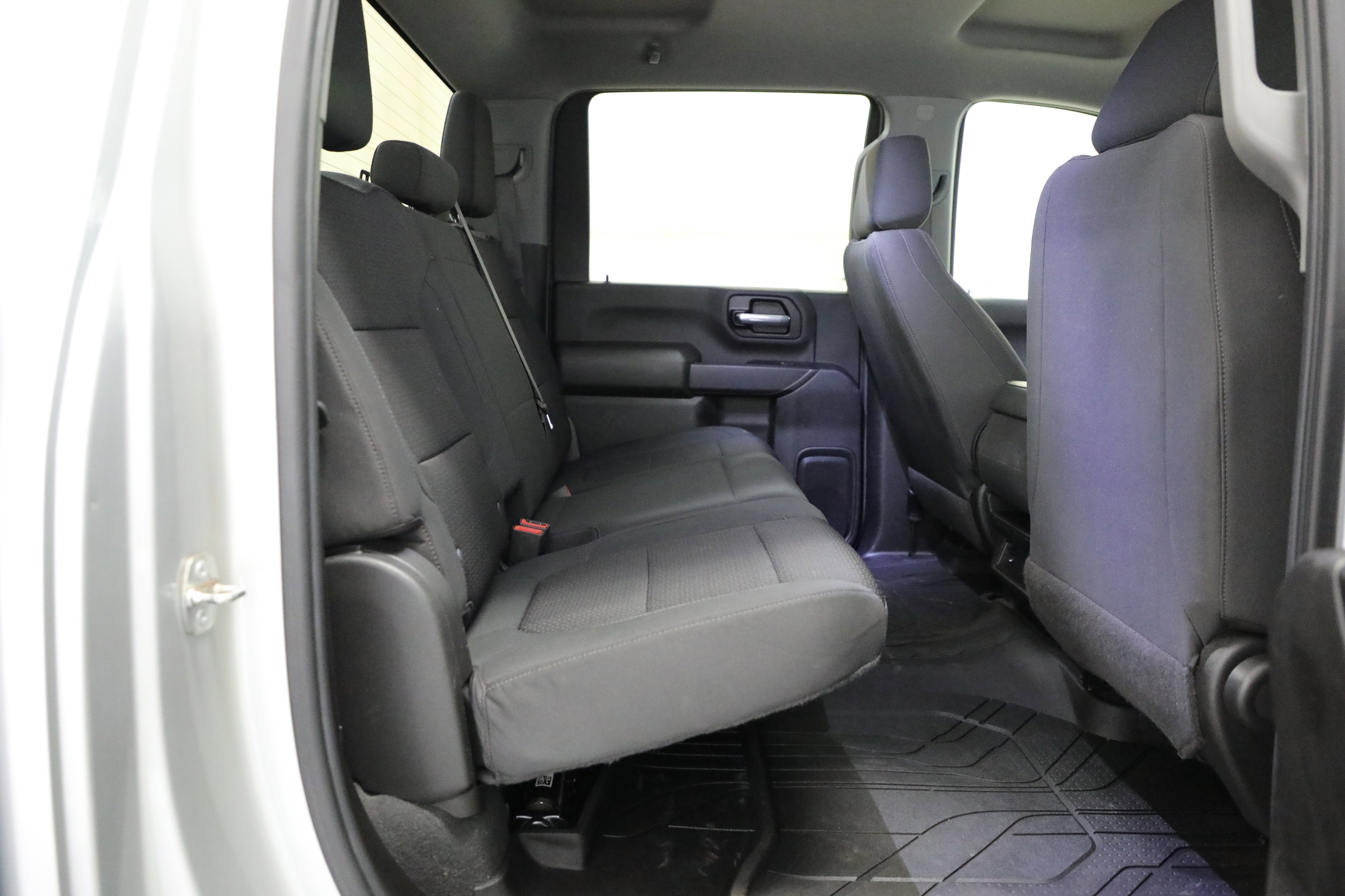 Used 2022 Chevrolet Silverado 2500 Custom w/ Custom Value Package image 12