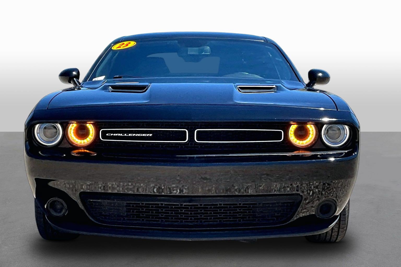 Used 2023 Dodge Challenger SXT RWD image 3