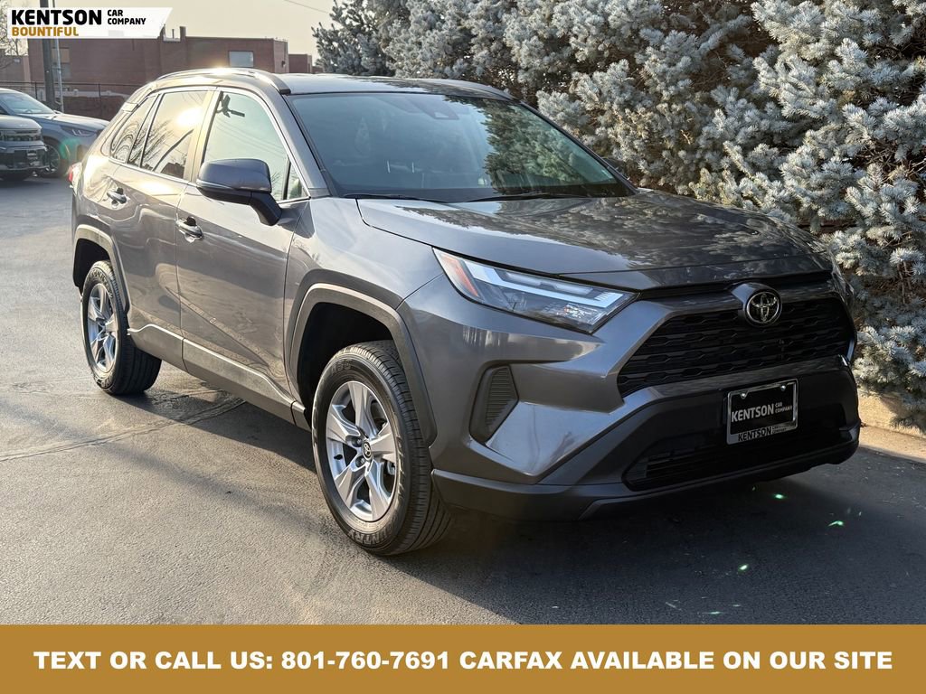 Used 2025 Toyota RAV4 XLE image 13