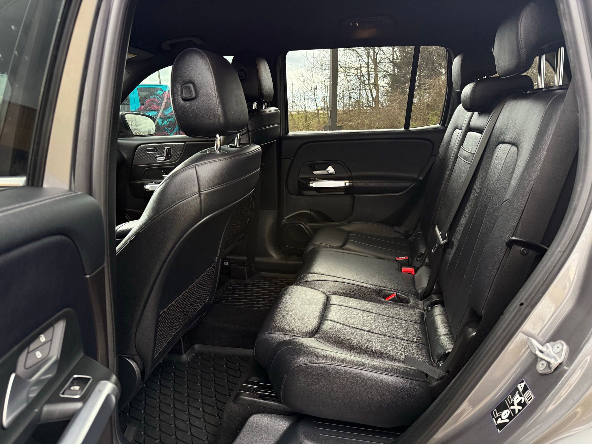 Used 2020 Mercedes-Benz GLB 250 4MATIC image 38