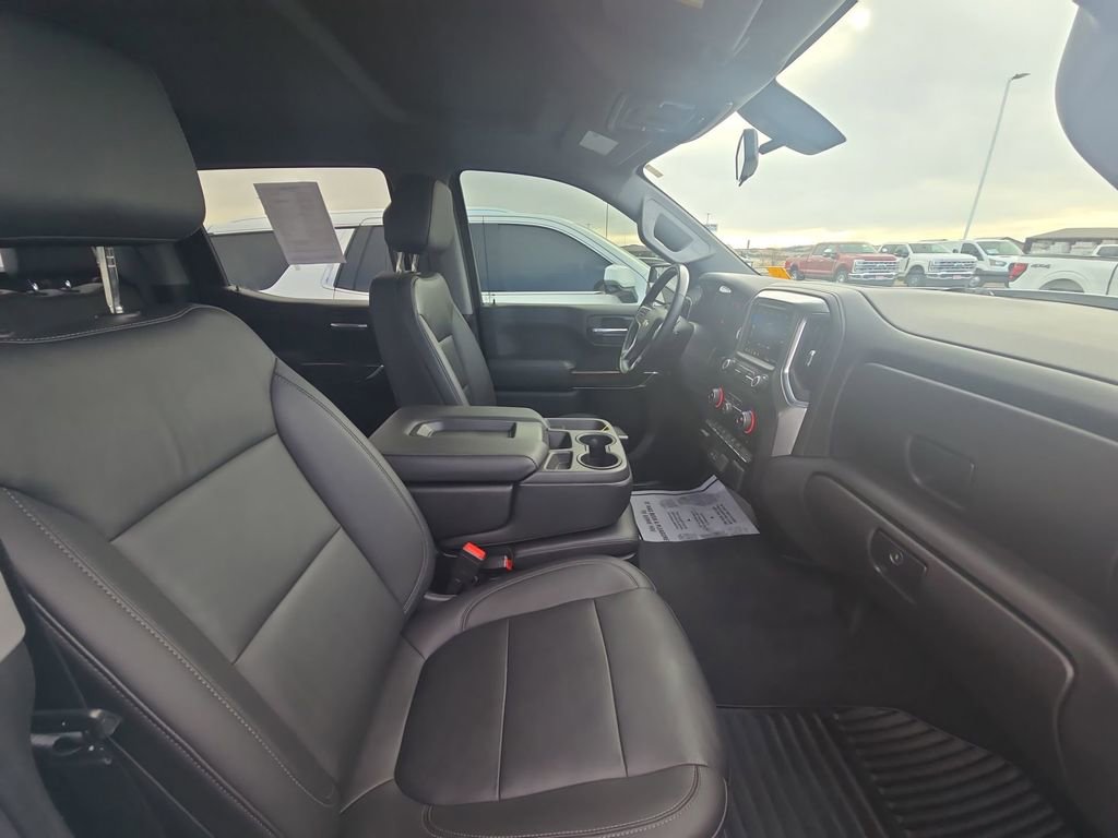 Used 2021 Chevrolet Silverado 1500 LT w/ Z71 Off-Road Package image 9