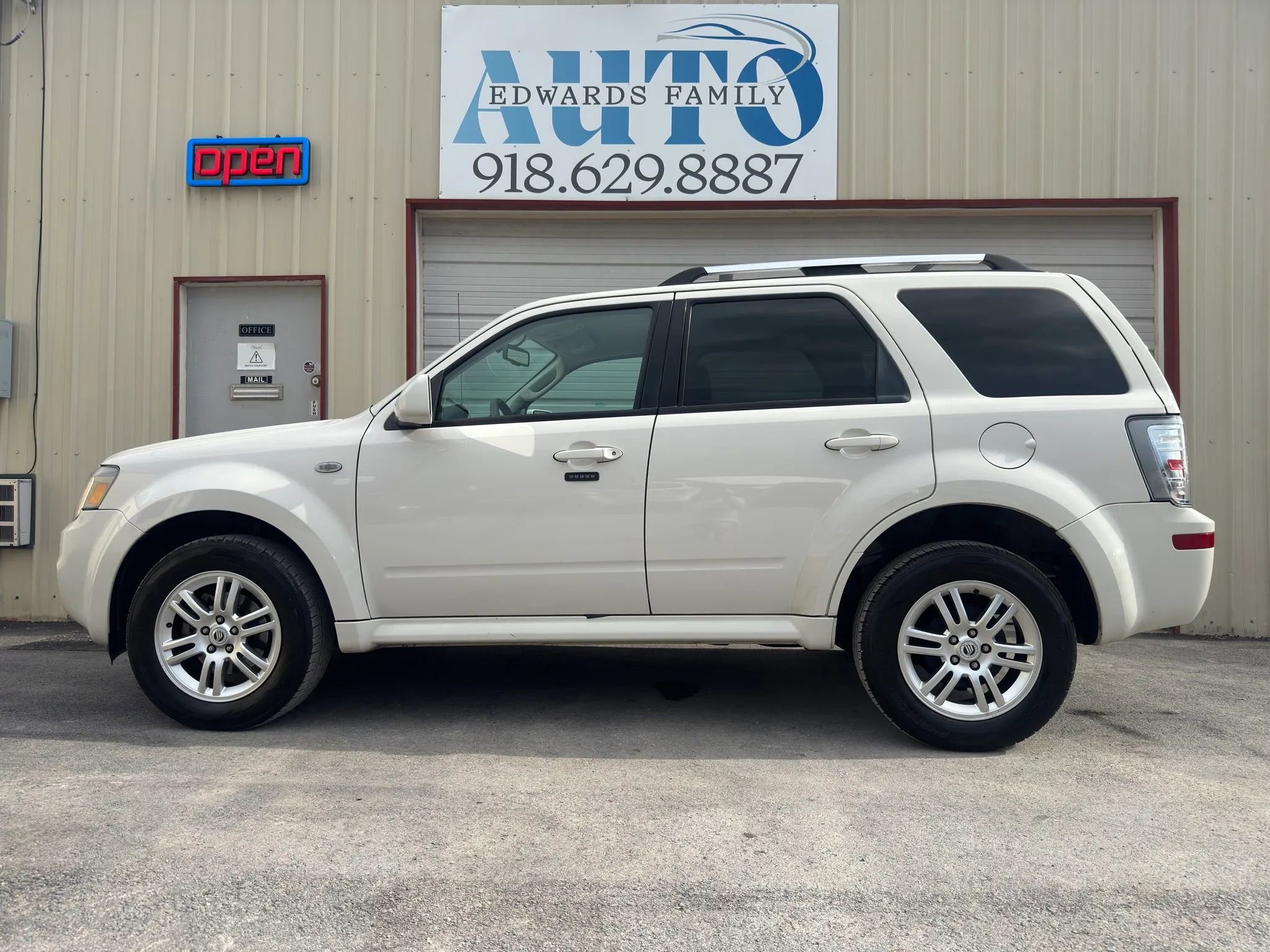 Used 2009 Mercury Mariner Premier FWD image 15