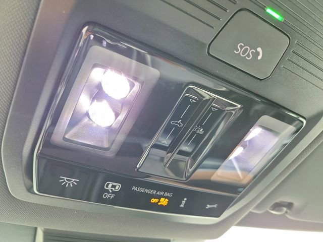 New 2026 Volkswagen Tiguan SEL R-Line AWD/4WD image 17