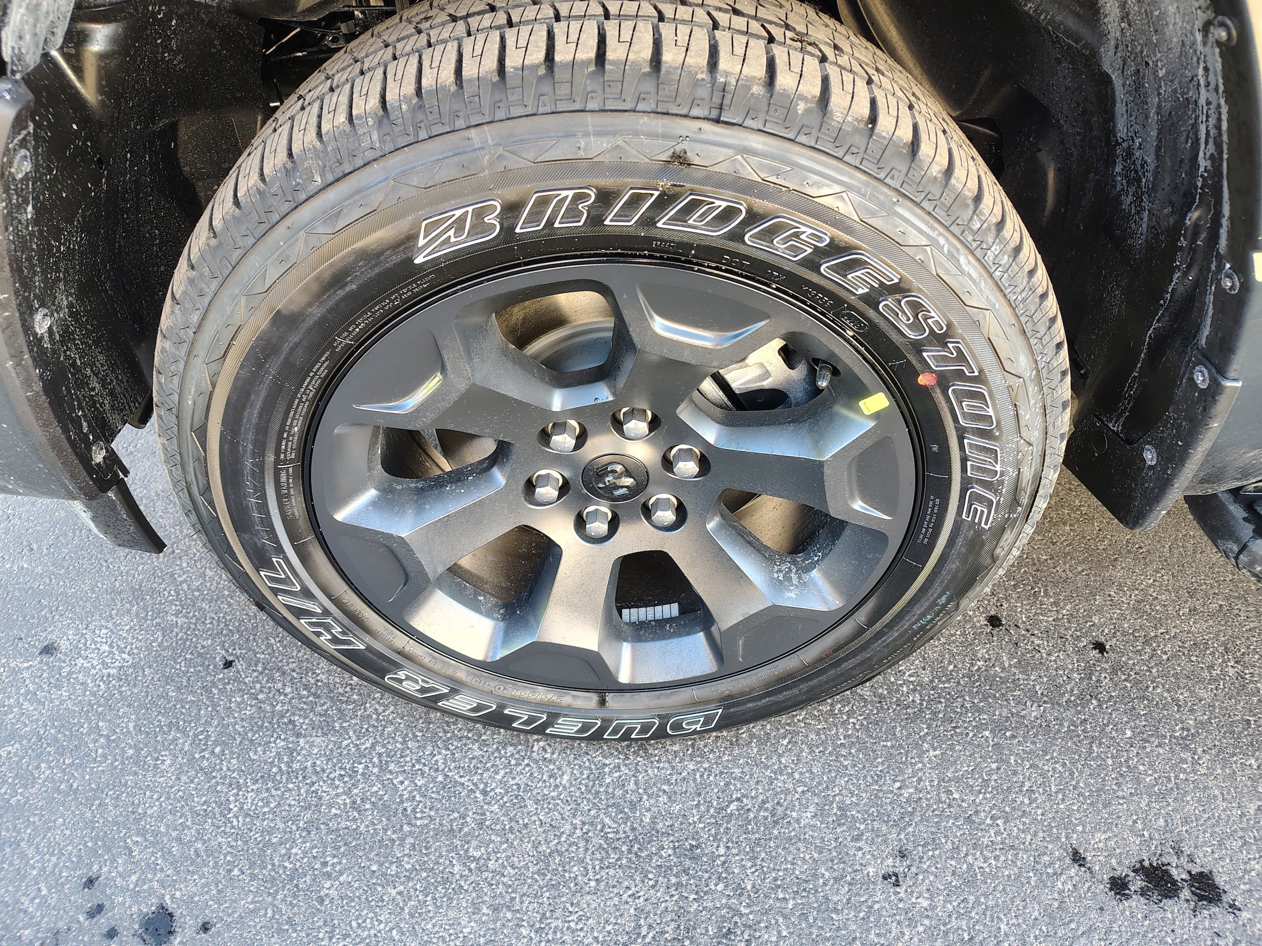 New 2026 RAM 1500 Express AWD/4WD image 5