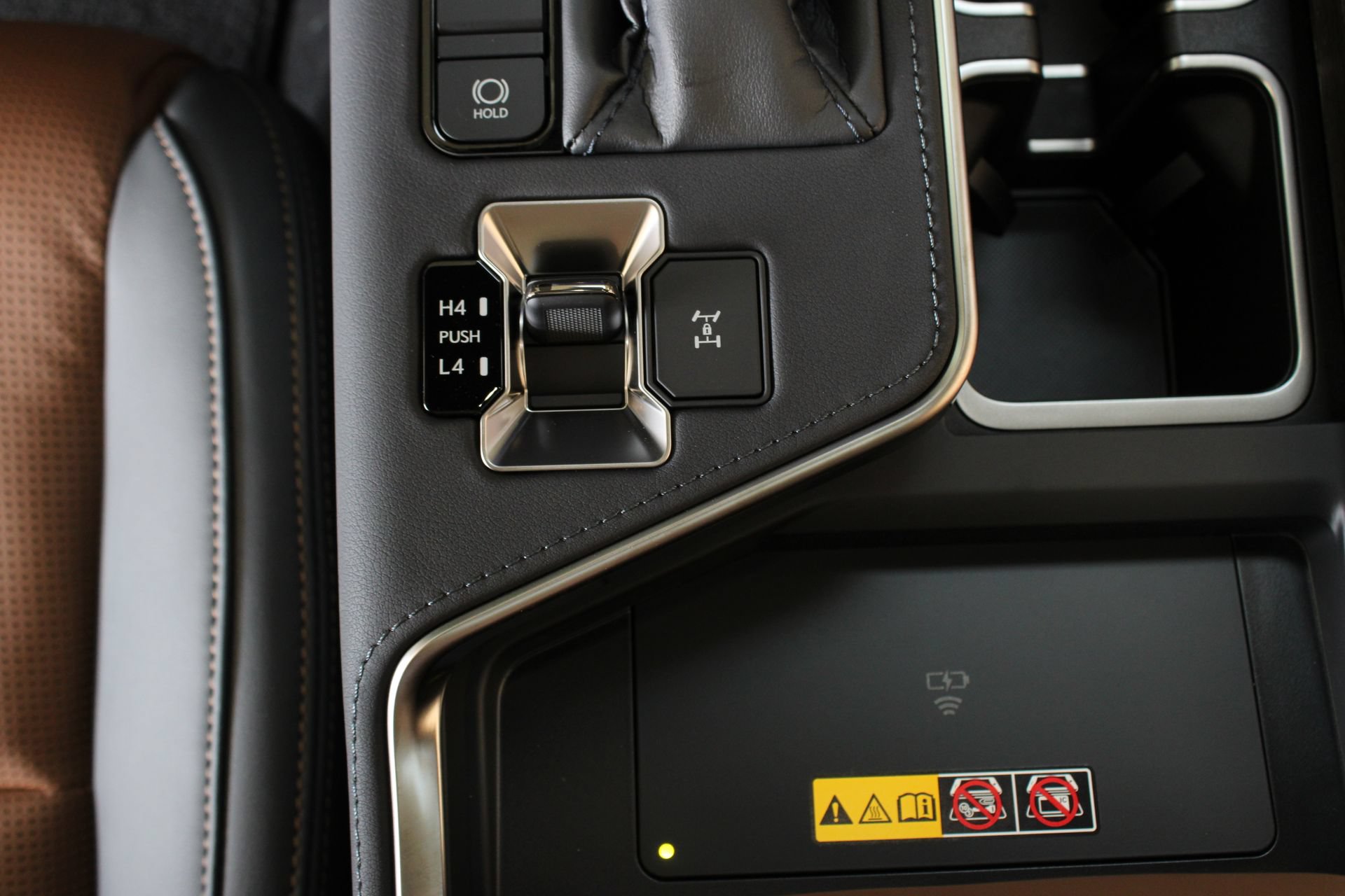 Used 2026 Lexus GX 550 w/ Cold Area Package AWD/4WD image 15