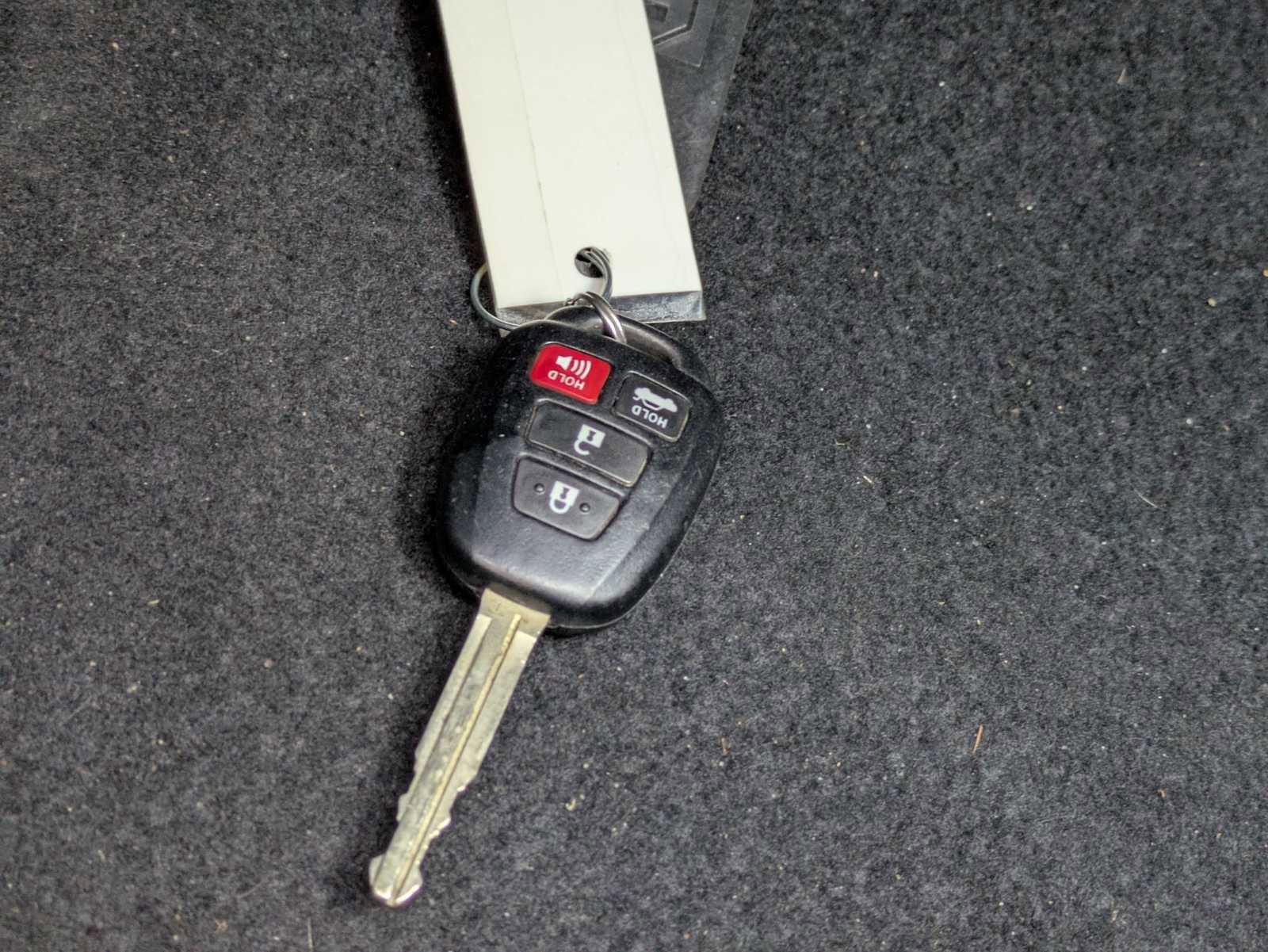 Used 2015 Toyota Corolla S image 30