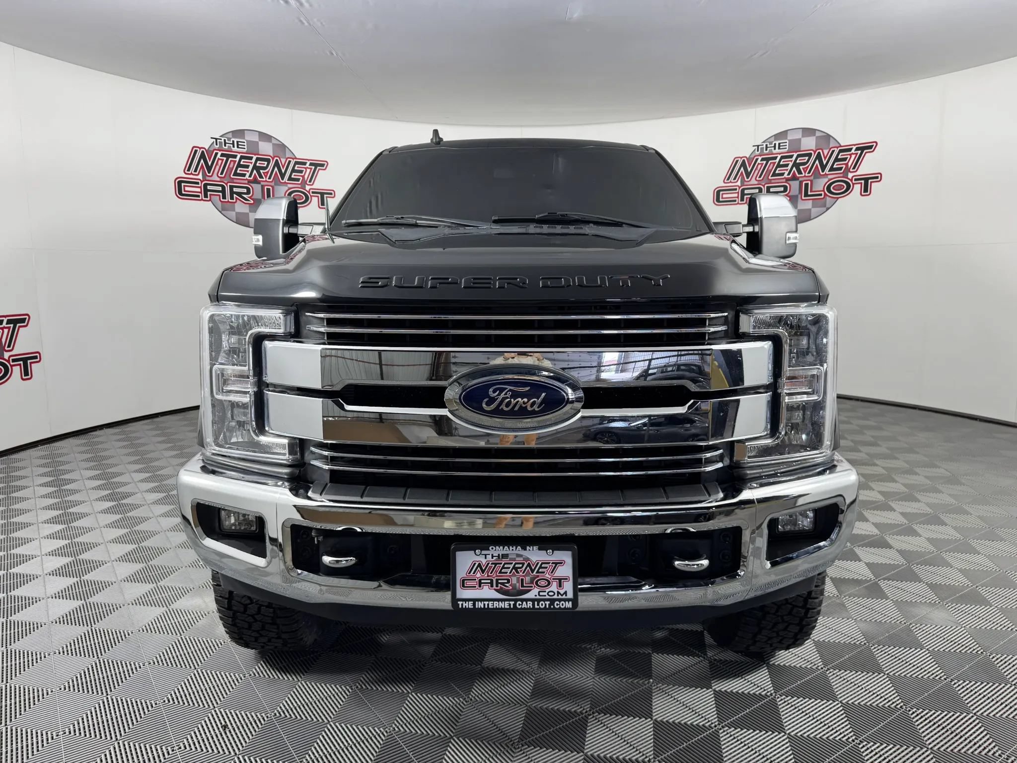 Used 2019 Ford F350 Lariat w/ Chrome Package AWD/4WD image 2
