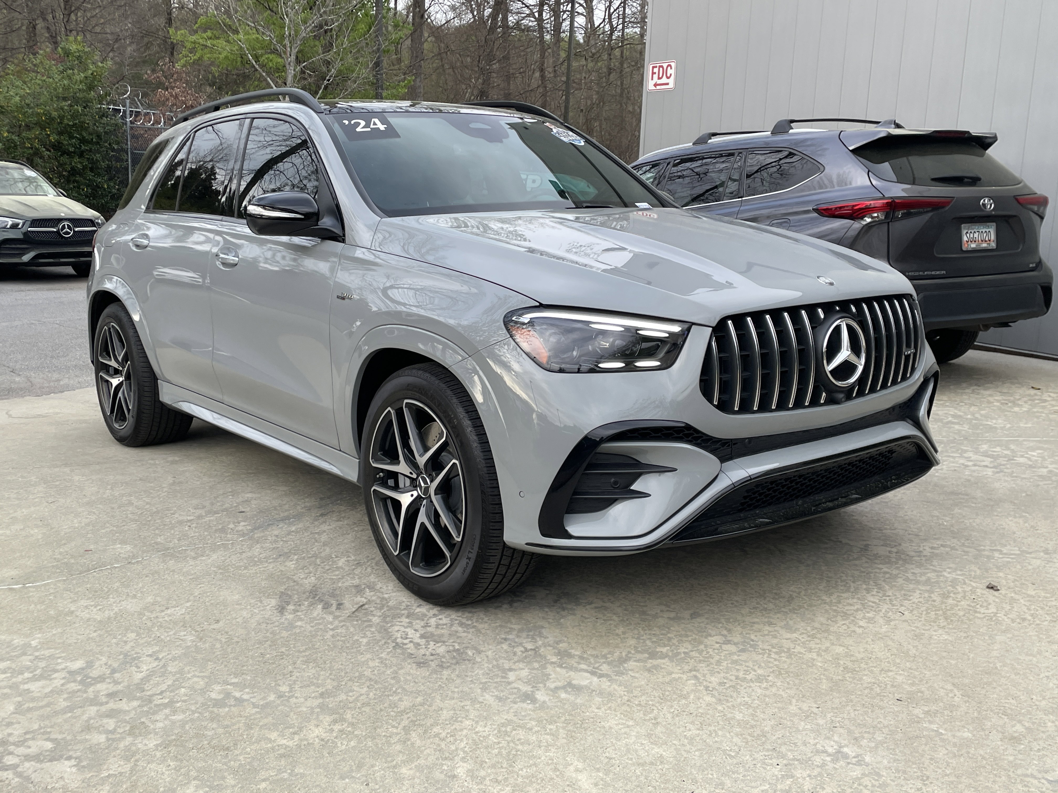 Certified 2024 Mercedes-Benz GLE 53 AMG 4MATIC image 4