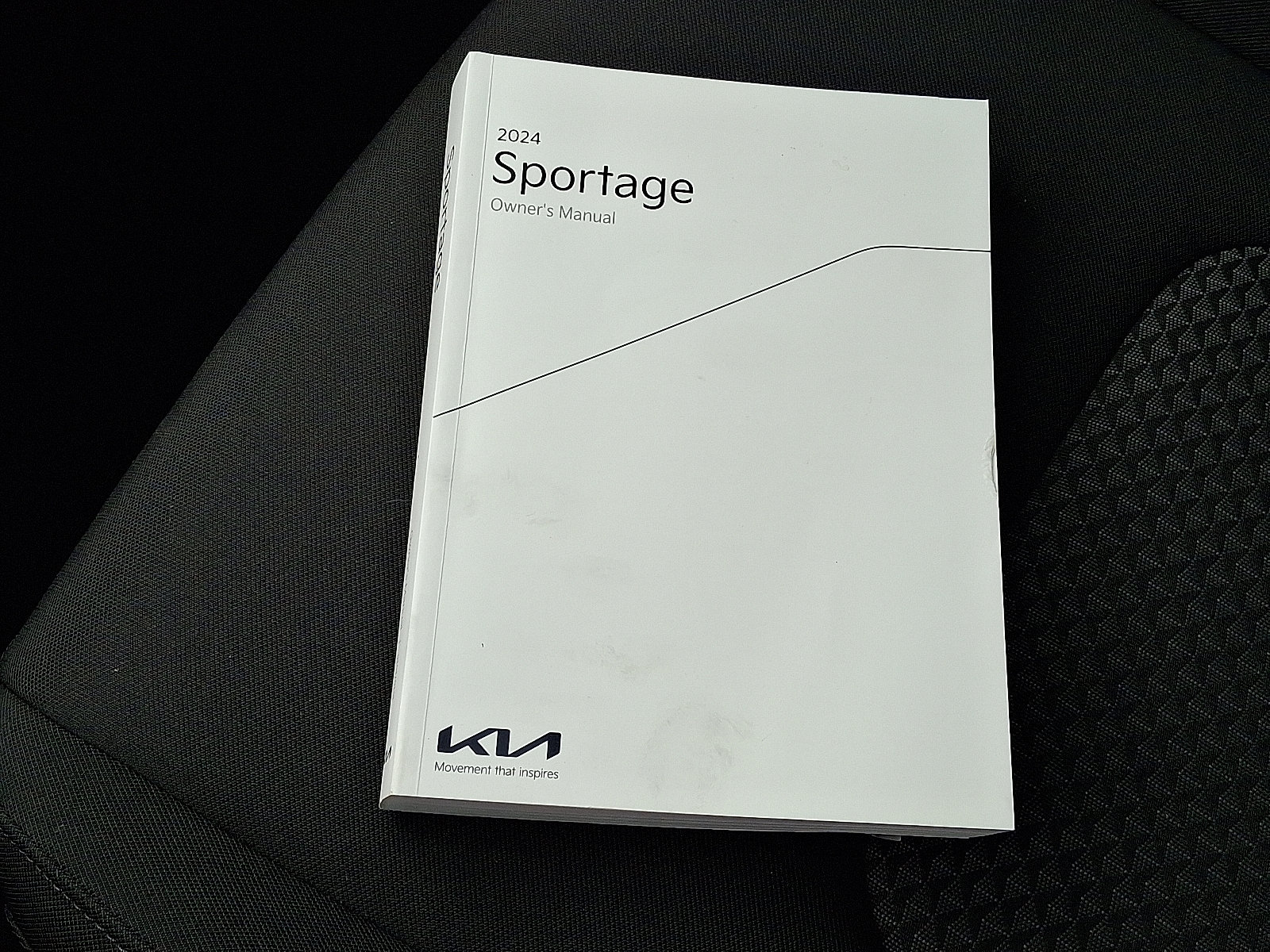Used 2024 Kia Sportage LX AWD/4WD image 28