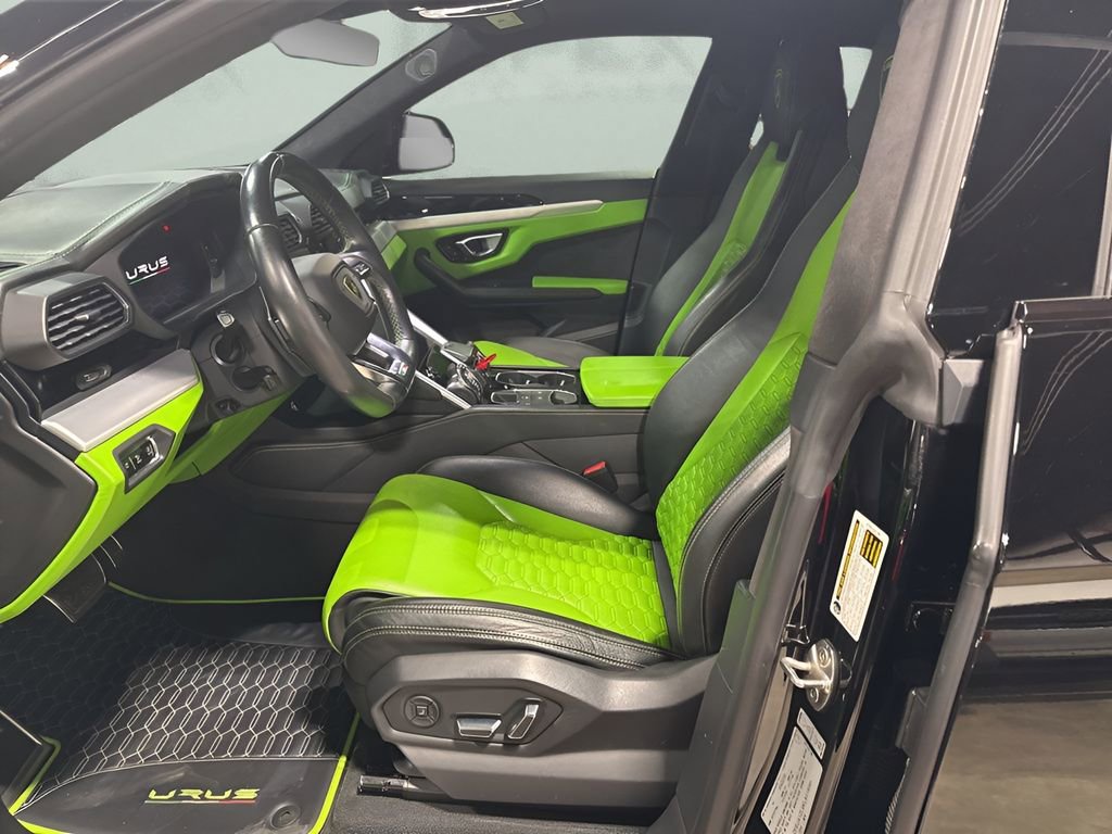 Used 2019 Lamborghini Urus AWD/4WD image 9