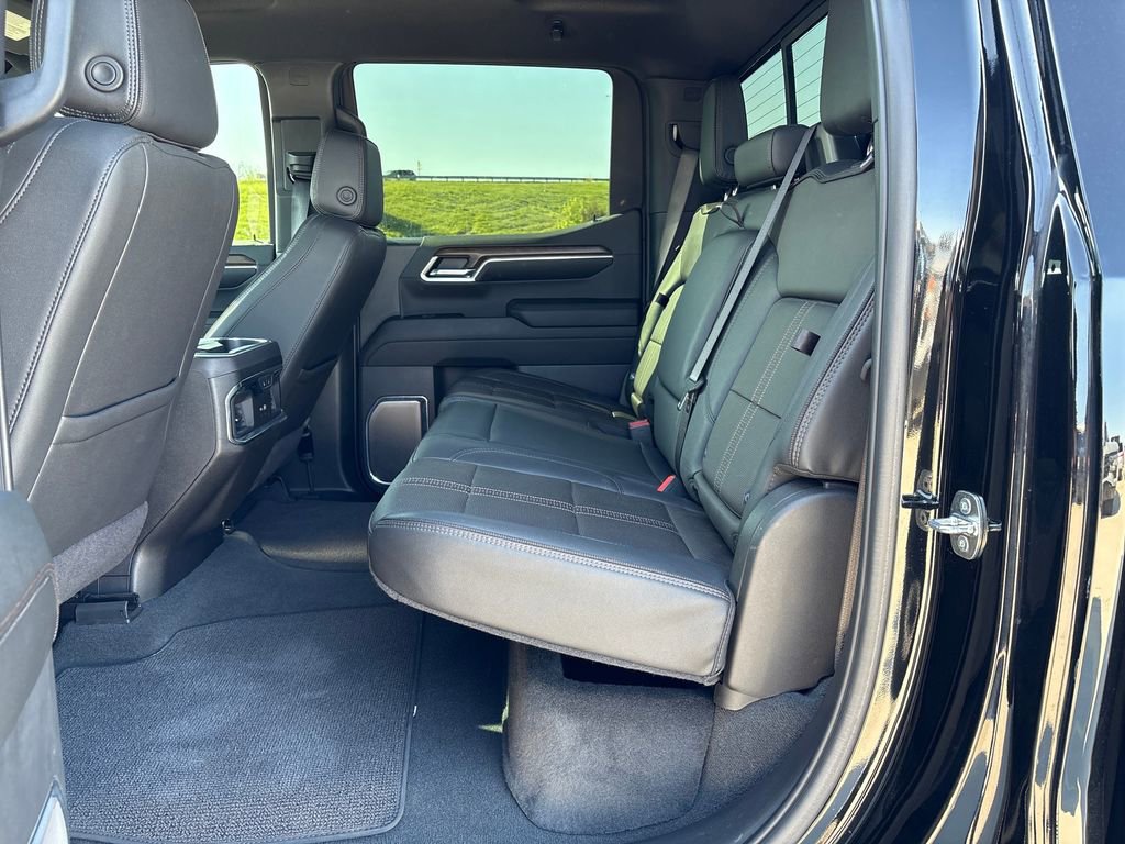 Used 2024 Chevrolet Silverado 1500 High Country w/ Midnight Edition AWD/4WD image 33