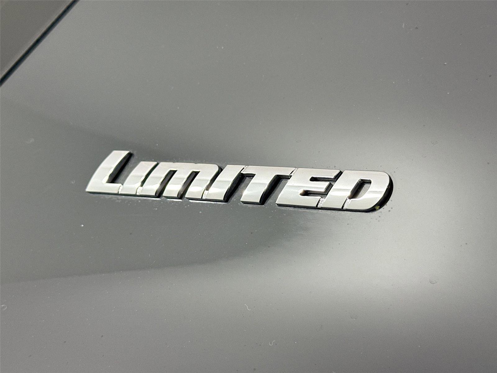 Certified 2024 Toyota 4Runner Limited AWD/4WD image 15