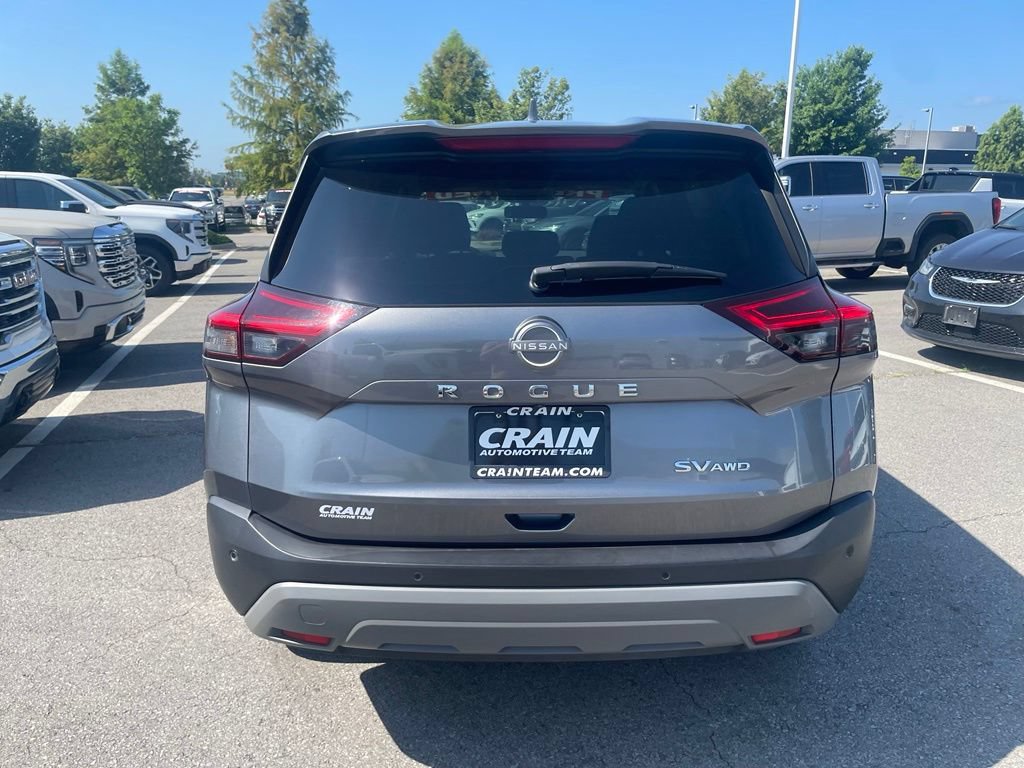 Used 2023 Nissan Rogue SV AWD/4WD image 6