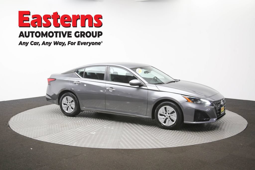 Used 2023 Nissan Altima 2.5 S FWD image 41