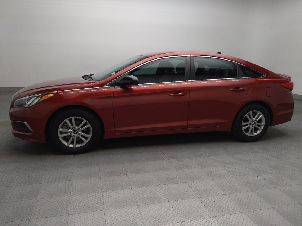 Used 2016 Hyundai Sonata SE FWD image 2