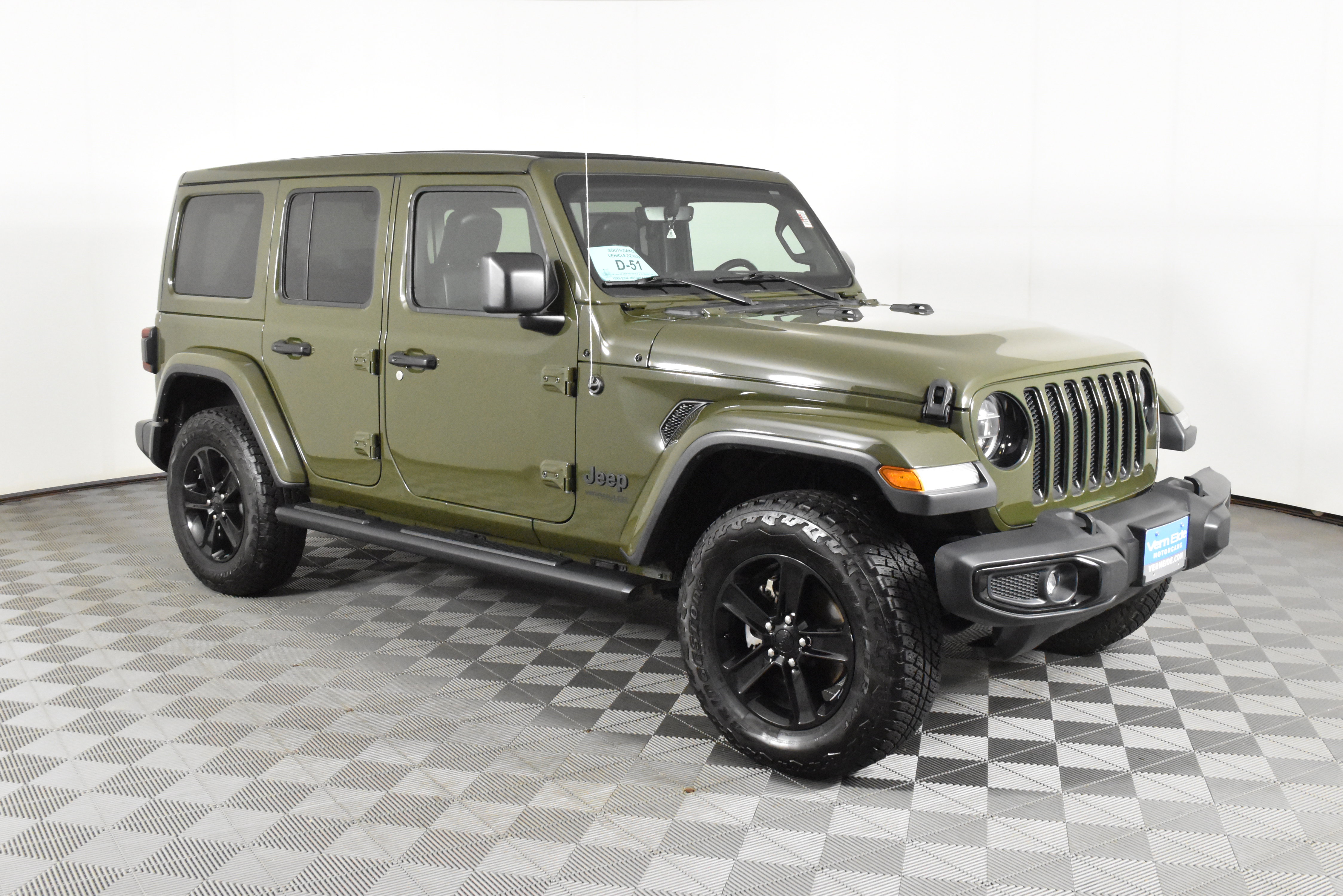 Used 2020 Jeep Wrangler Unlimited Sahara image 4