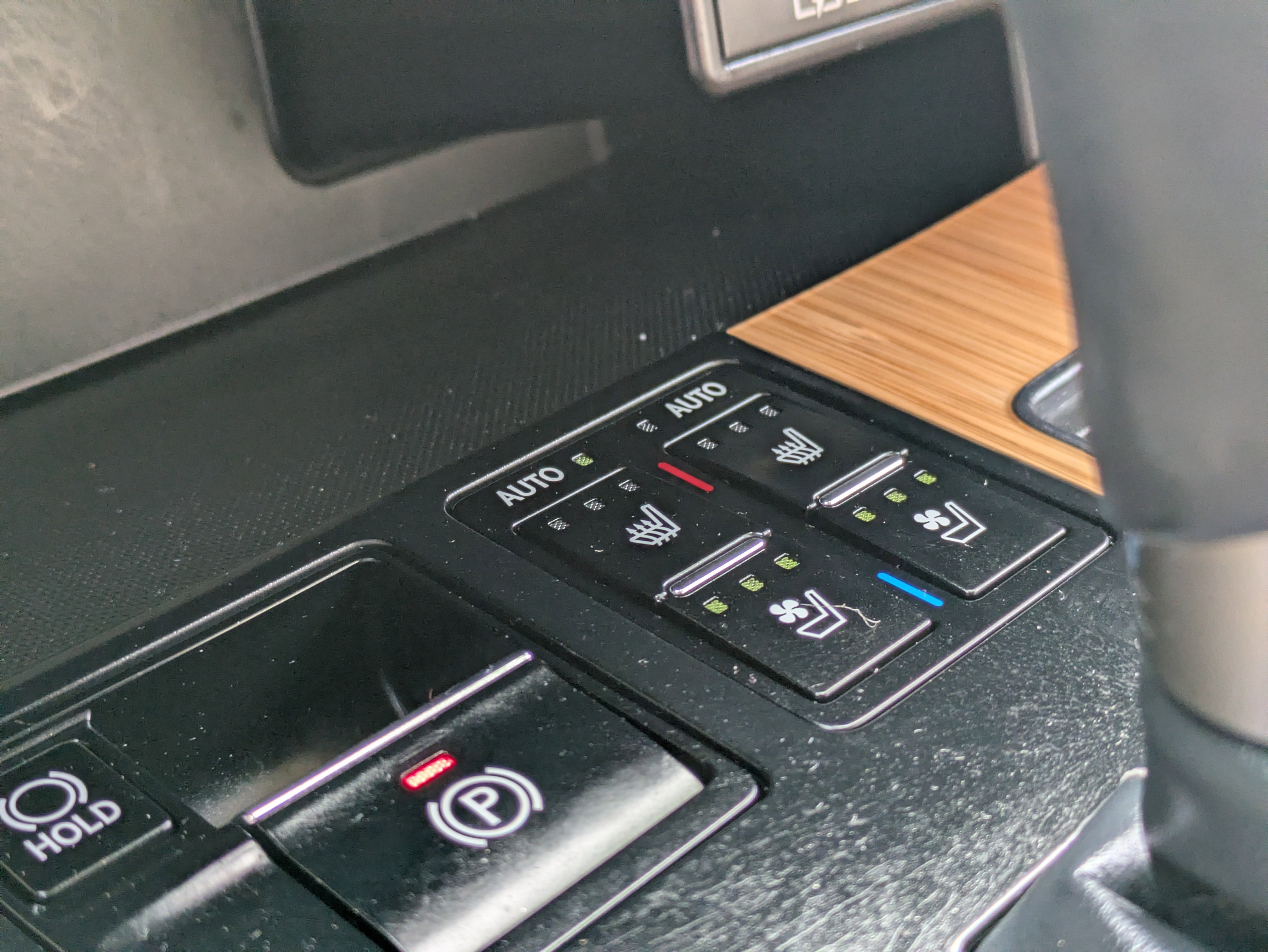 Used 2021 Lexus RX 350L RX 350L w/ Premium Package image 32