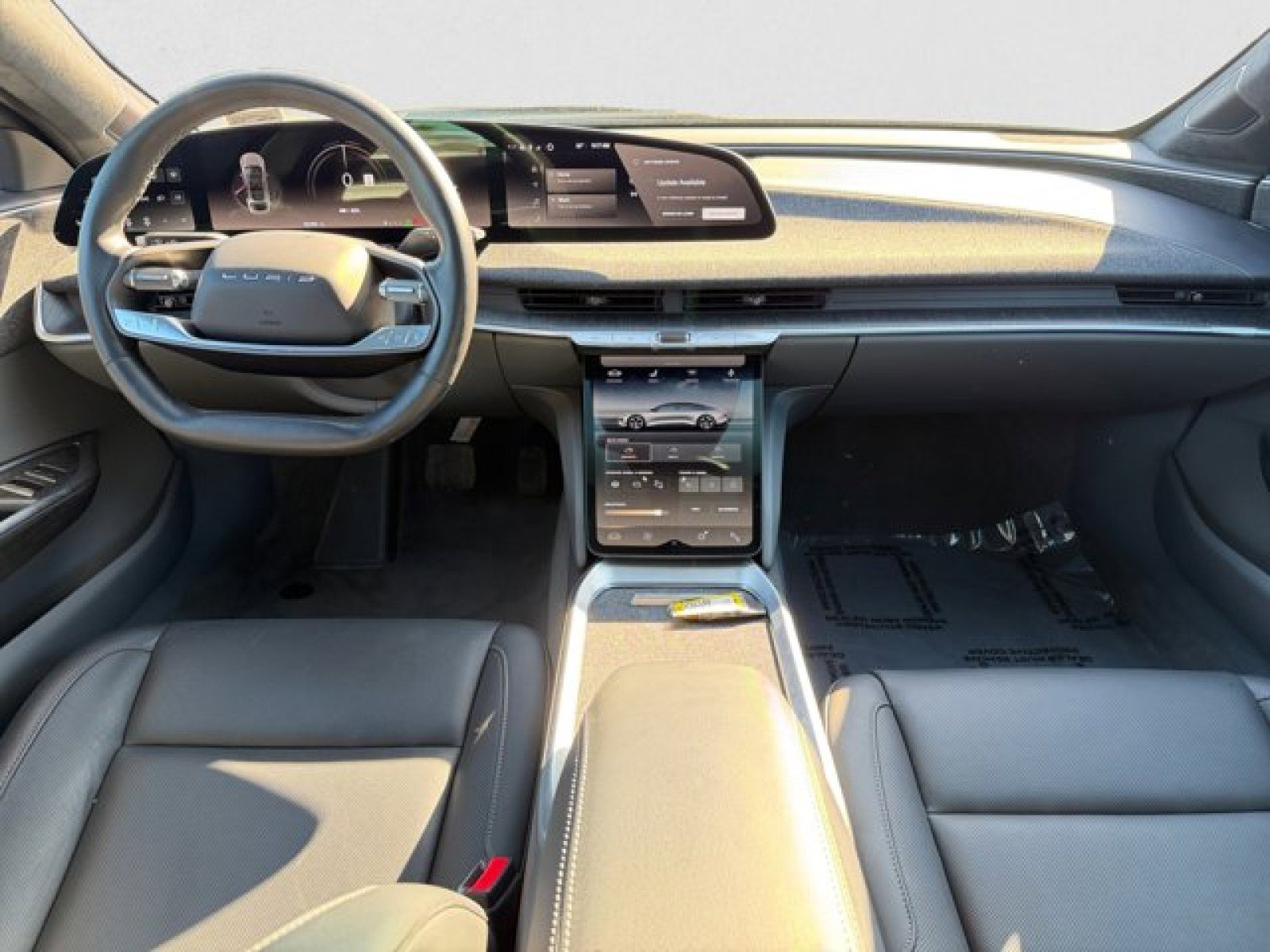 Used 2024 Lucid Air Touring AWD/4WD image 18