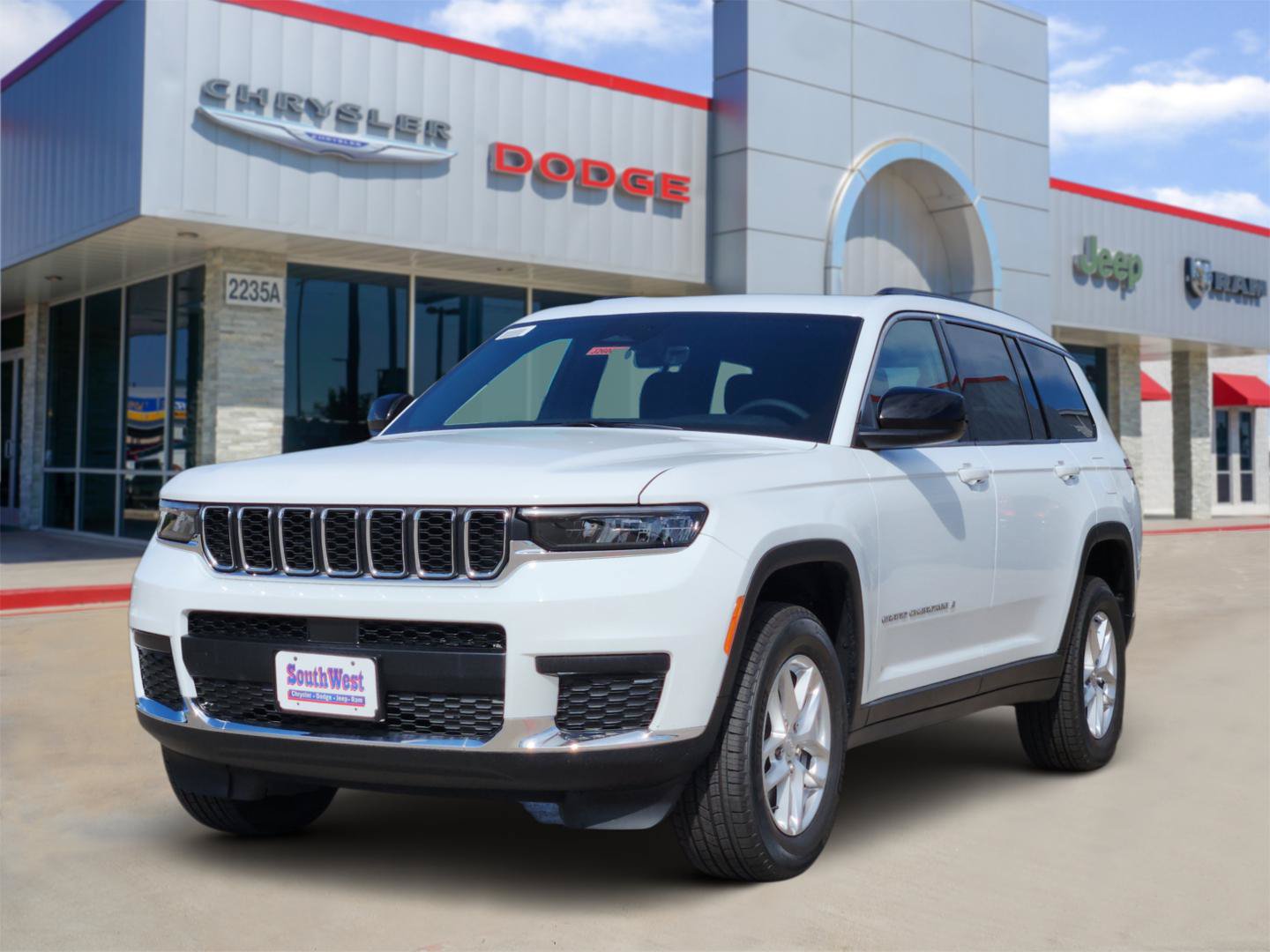 New 2026 Jeep Grand Cherokee L Laredo RWD image 2