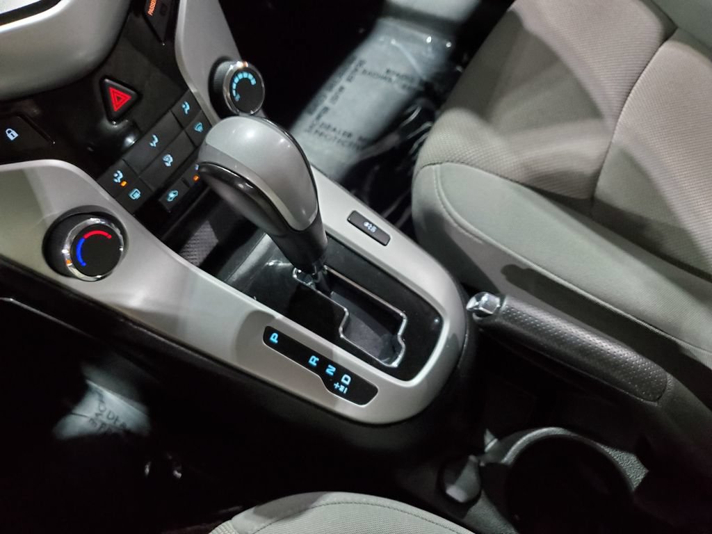 Used 2014 Chevrolet Cruze LT FWD image 34