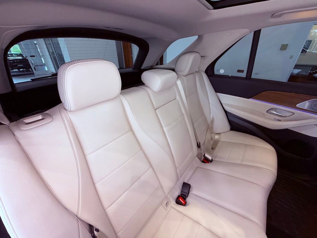 Used 2025 Mercedes-Benz GLE 350 4MATIC image 15